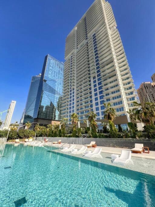 Stunning 2br With Sea And Ain View At Jbr *