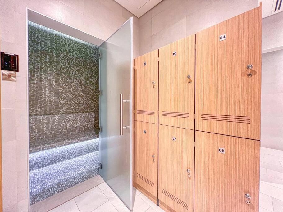 Stunning 2br With Sea And Ain View At Jbr Apartment *