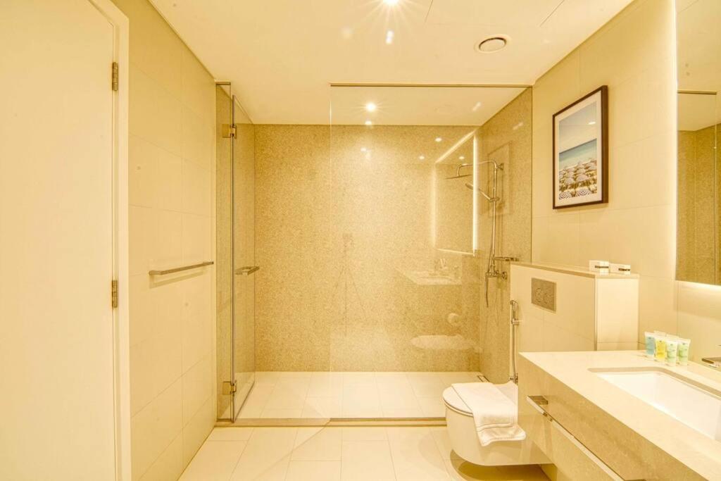 Stunning 2br With Sea And Ain View At Jbr *