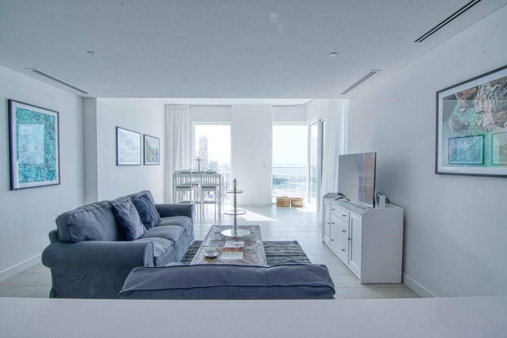 Stunning 2br With Sea And Ain View At Jbr Apartment