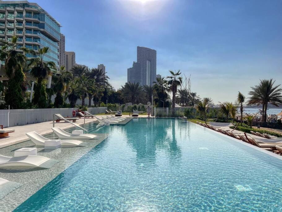 Stunning 2br With Sea And Ain View At Jbr Apartment *
